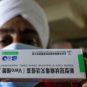 Rising-Power Competition: The Covid-19 Vaccine Diplomacy of China and India
